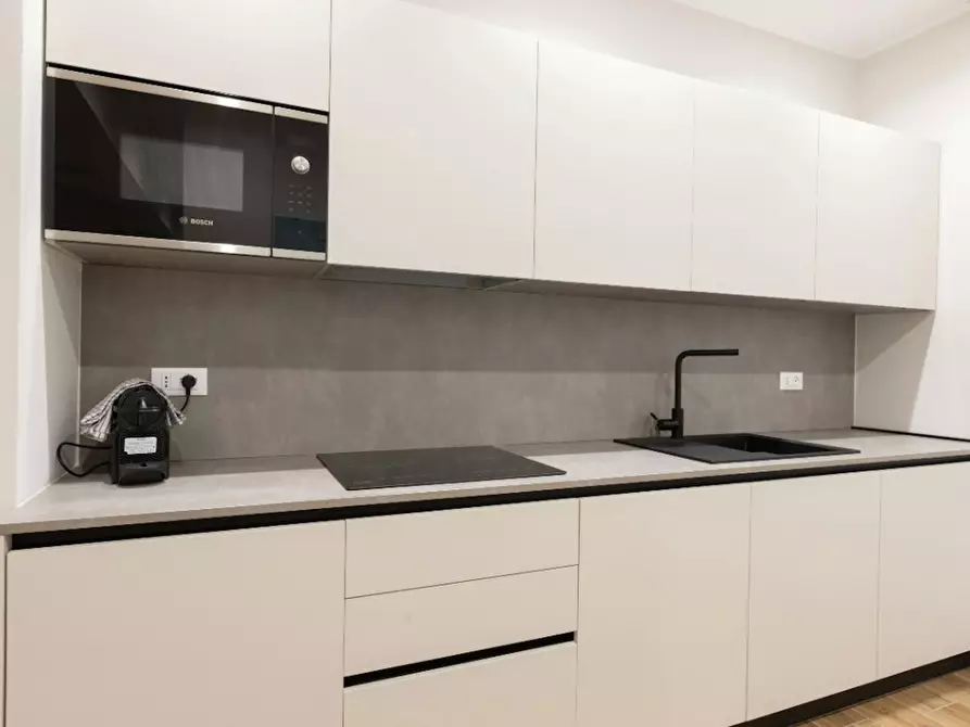 Immagine 3 di Appartamento in affitto  in Via Giulia di Gallese a Roma