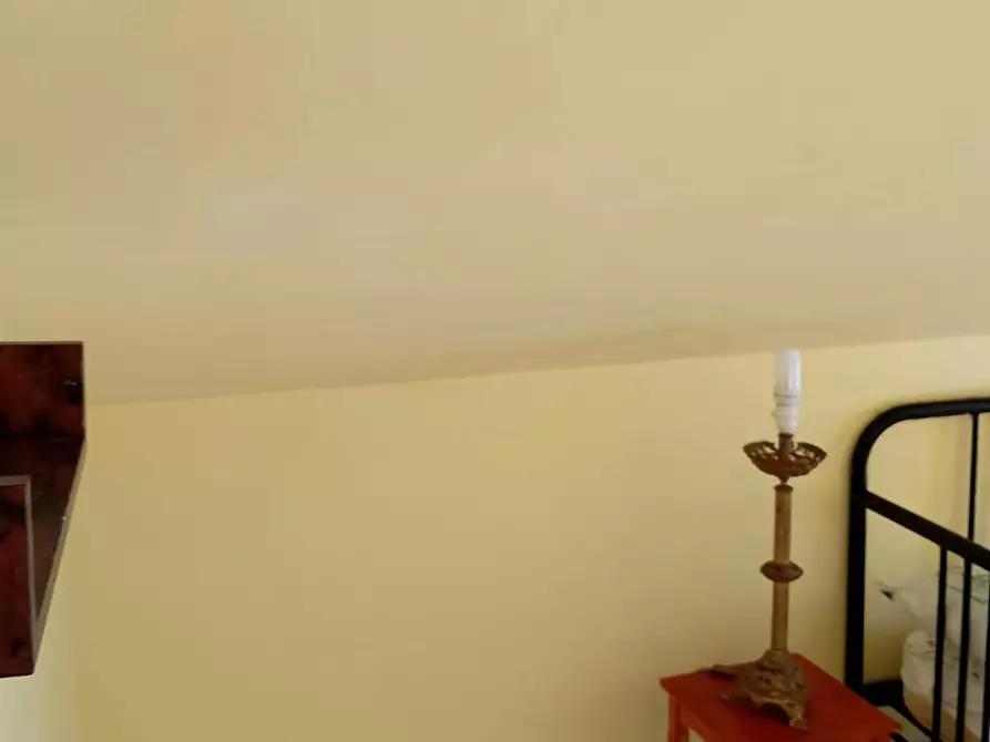 Immagine 4 di Camera in affitto  in Via Cassia a Roma