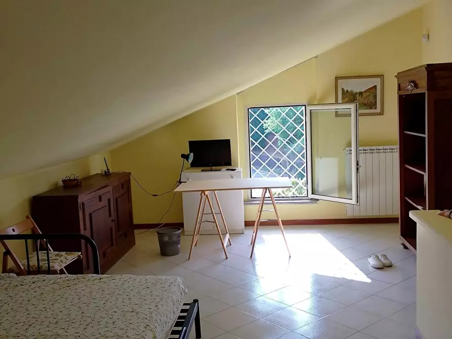 Immagine 2 di Camera in affitto  in Via Cassia a Roma