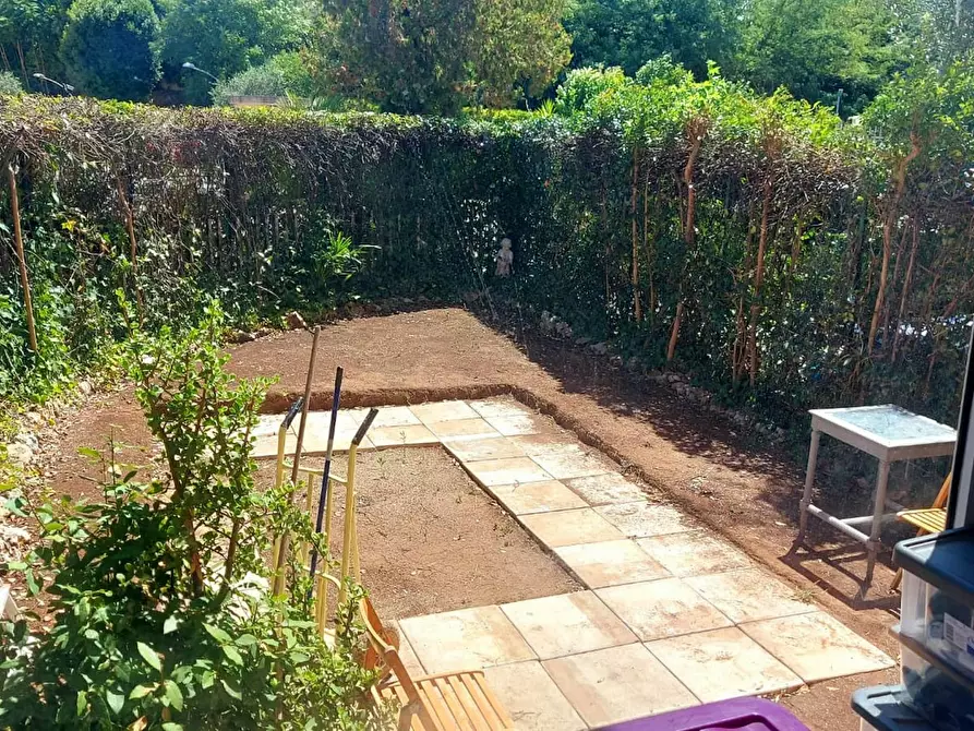 Immagine 10 di Camera in affitto  in Via Cassia a Roma