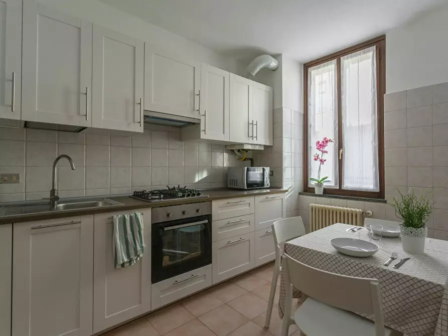 Immagine 3 di Camera in affitto  in Via Comune Antico a Milano
