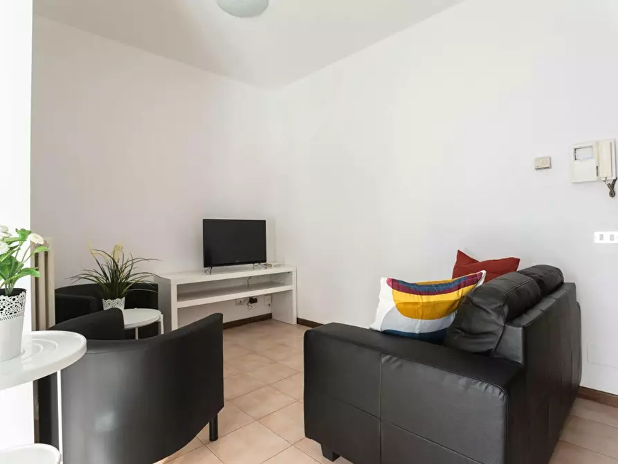 Immagine 8 di Camera in affitto  in Via Comune Antico a Milano