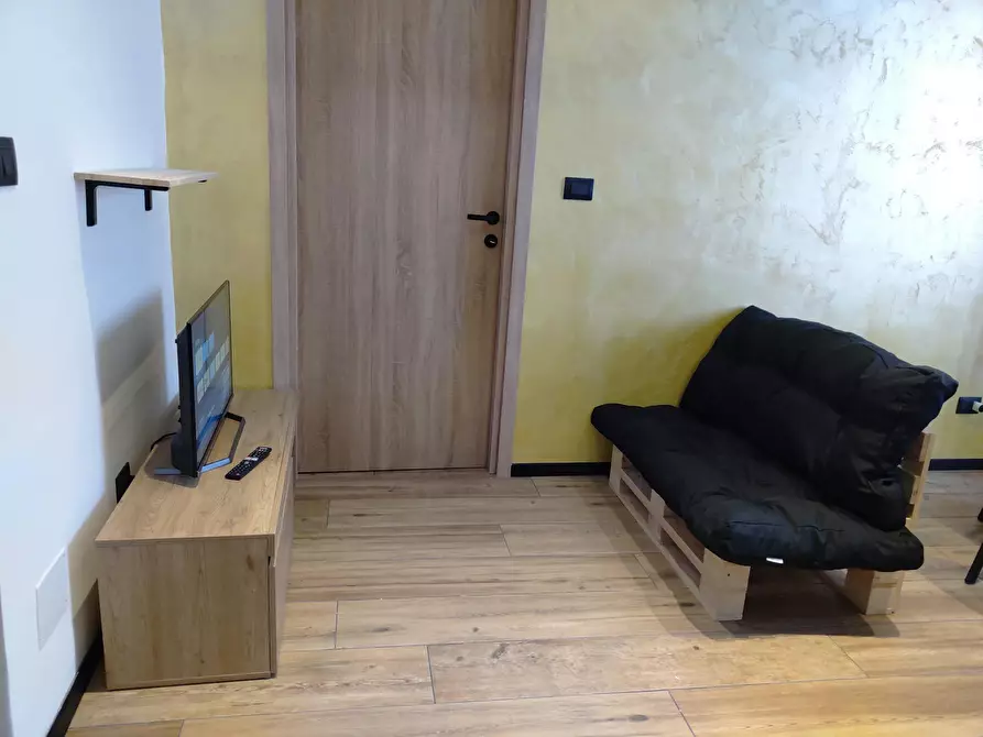 Immagine 9 di Camera condivisa in affitto  in Via Sesia a Torino