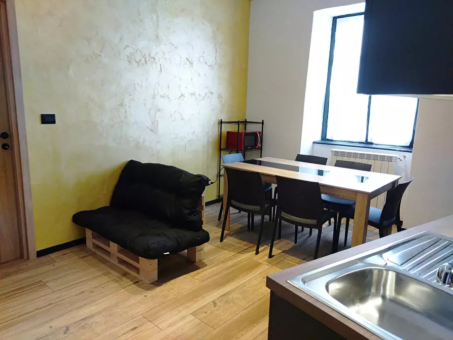 Immagine 6 di Camera condivisa in affitto  in Via Sesia a Torino
