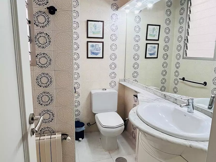 Immagine 9 di Camera in affitto  in Carrer Pintor Aparicio a Alicante/Alacant