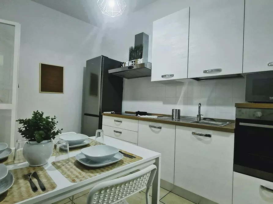 Immagine 5 di Camera in affitto  in Lungotevere di Pietra Papa a Roma