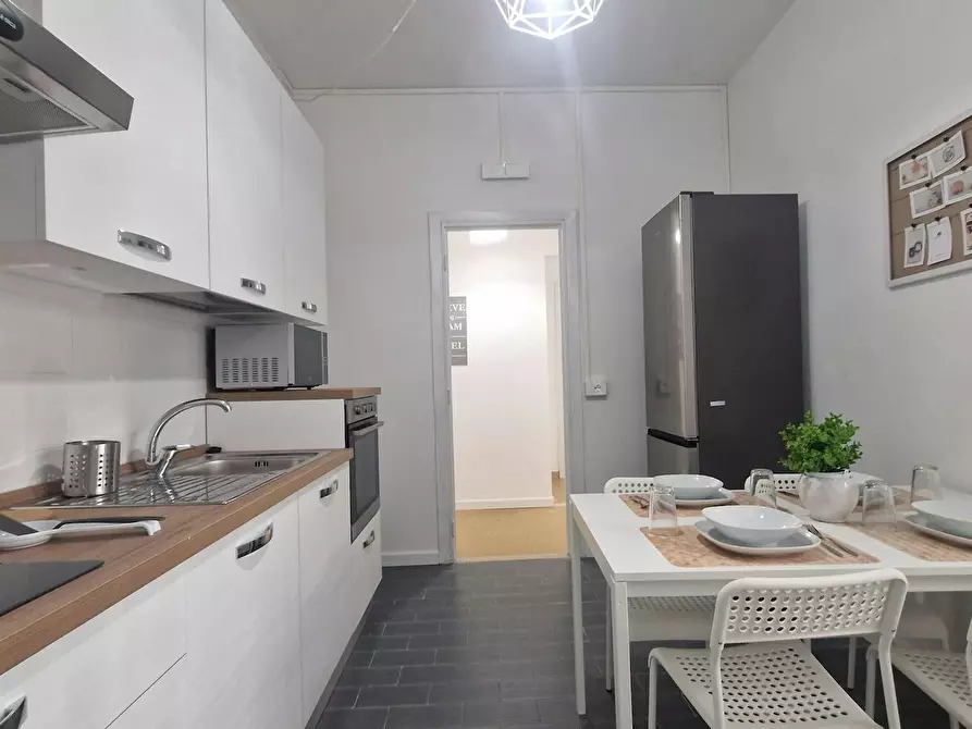 Immagine 8 di Camera in affitto  in Lungotevere di Pietra Papa a Roma