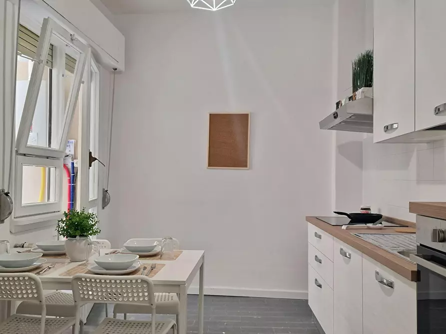 Immagine 4 di Camera in affitto  in Lungotevere di Pietra Papa a Roma