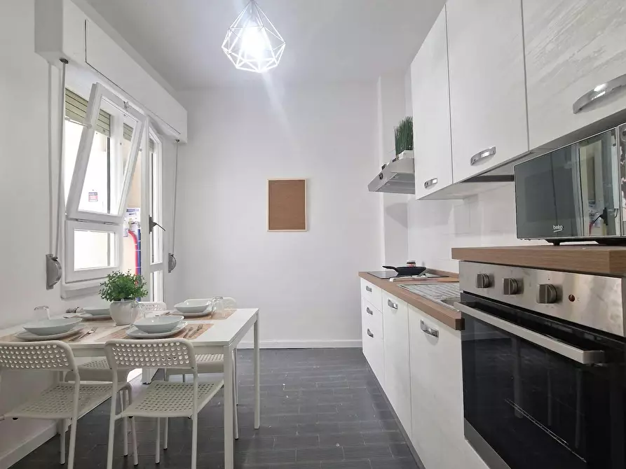 Immagine 9 di Camera in affitto  in Lungotevere di Pietra Papa a Roma