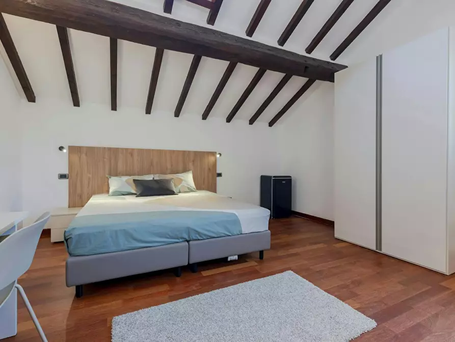 Immagine 2 di Camera in affitto  in Via Correggiari a Ferrara