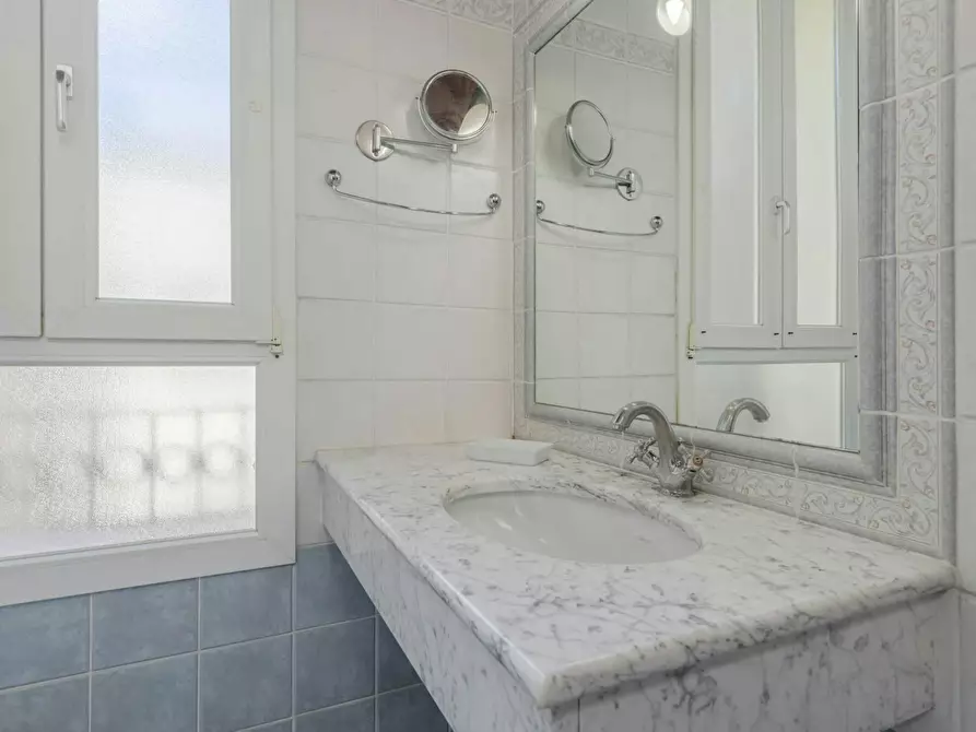 Immagine 7 di Camera in affitto  in Via Correggiari a Ferrara