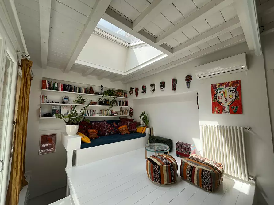 Immagine 1 di Casa indipendente in affitto  in Via Eustachio Sebastiani a Roma