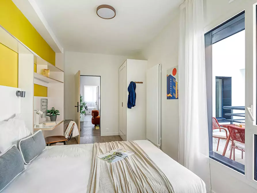 Immagine 6 di Appartamento in affitto  in Rue Tisserand a Paris