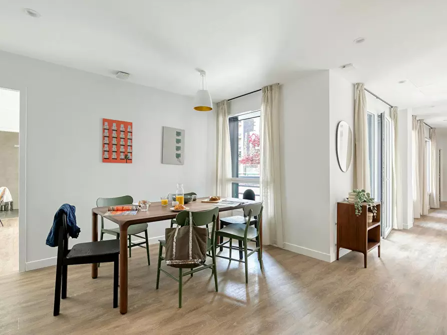 Immagine 5 di Appartamento in affitto  in Rue Tisserand a Paris