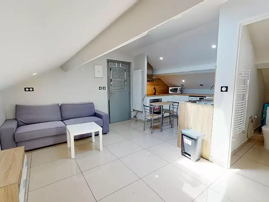Immagine 1 di Casa indipendente in affitto  in Avenue Viviani a Vénissieux