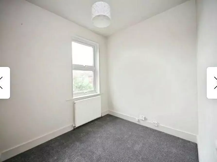 Immagine 9 di Casa indipendente in affitto  in Reginald Street a 