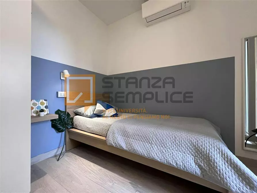 Immagine 3 di Camera in affitto  in Via Genova a Bologna