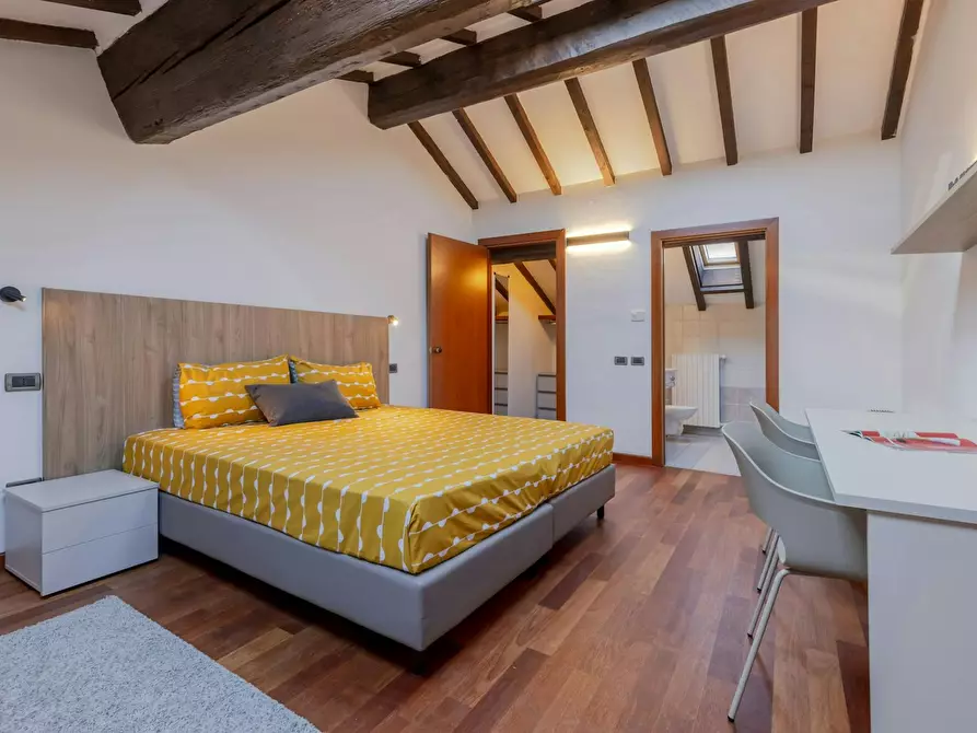 Immagine 2 di Camera in affitto  in Via Correggiari a Ferrara