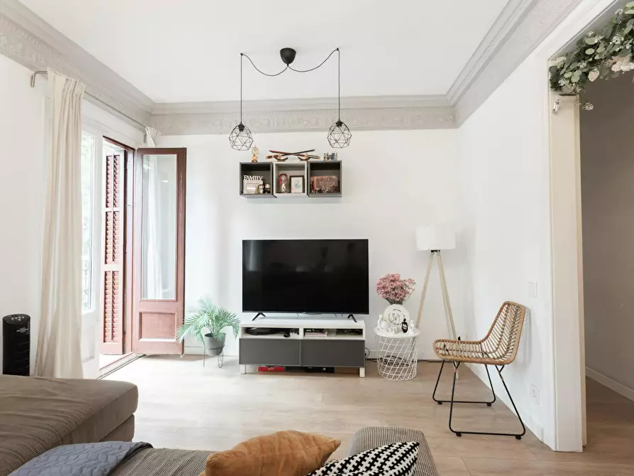 Immagine 2 di Appartamento in affitto  in Carrer del Comte d'Urgell a Barcelona
