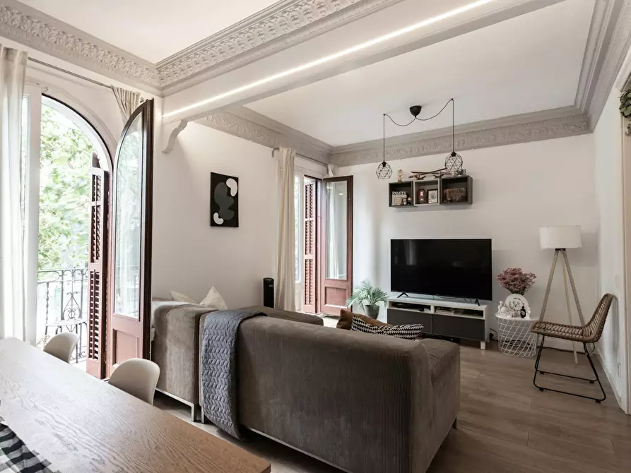 Immagine 1 di Appartamento in affitto  in Carrer del Comte d'Urgell a Barcelona
