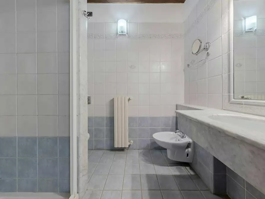 Immagine 6 di Camera in affitto  in Via Correggiari a Ferrara