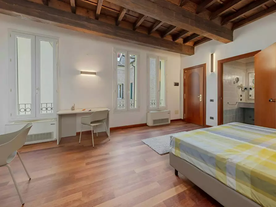 Immagine 5 di Camera in affitto  in Via Correggiari a Ferrara