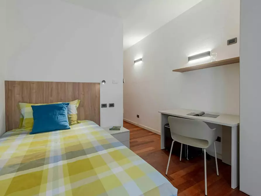 Immagine 5 di Camera in affitto  in Via Correggiari a Ferrara