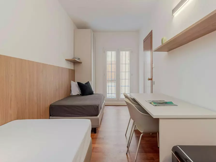 Immagine 1 di Camera in affitto  in Via Correggiari a Ferrara