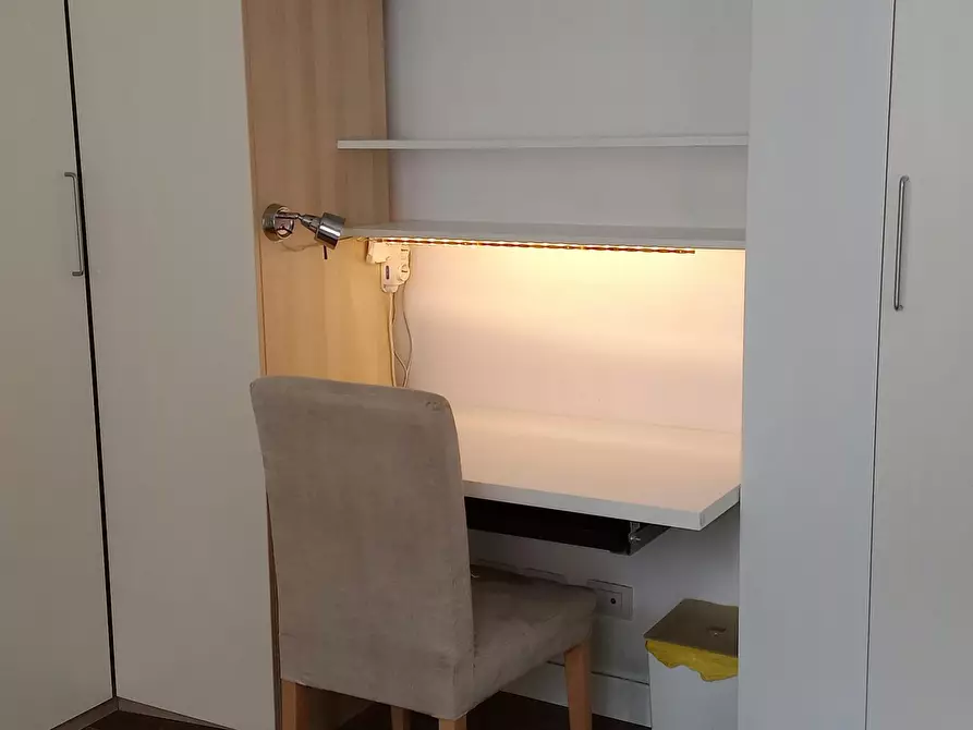 Immagine 4 di Camera in affitto  in Via Felice Poggi a Milano