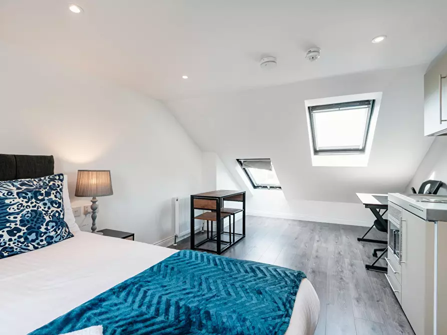 Immagine 2 di Appartamento in affitto  in Dawes Road a Hammersmith