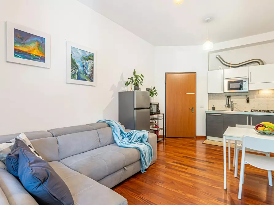 Immagine 6 di Appartamento in affitto  in Via Conte Rosso a Milano