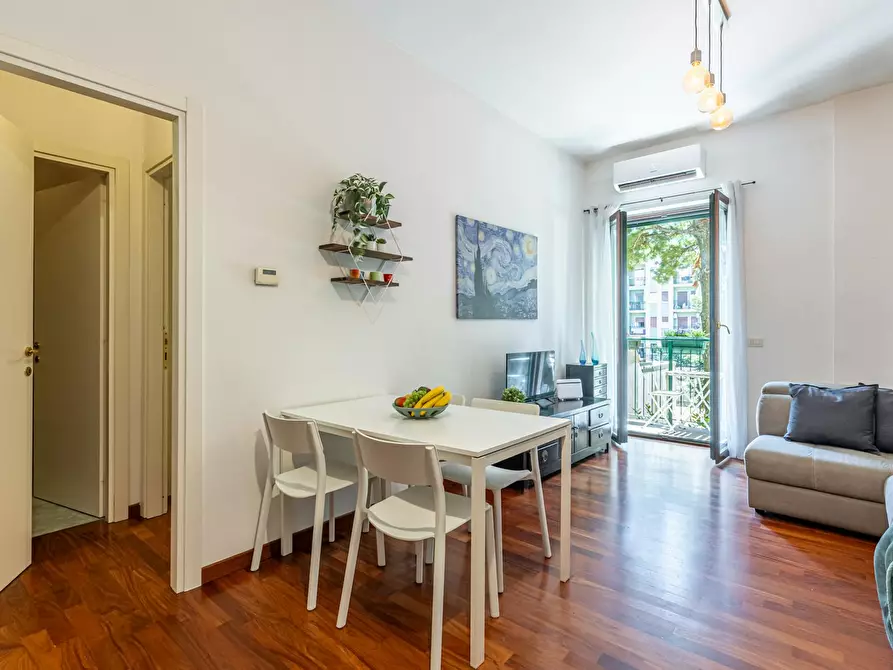 Immagine 2 di Appartamento in affitto  in Via Conte Rosso a Milano