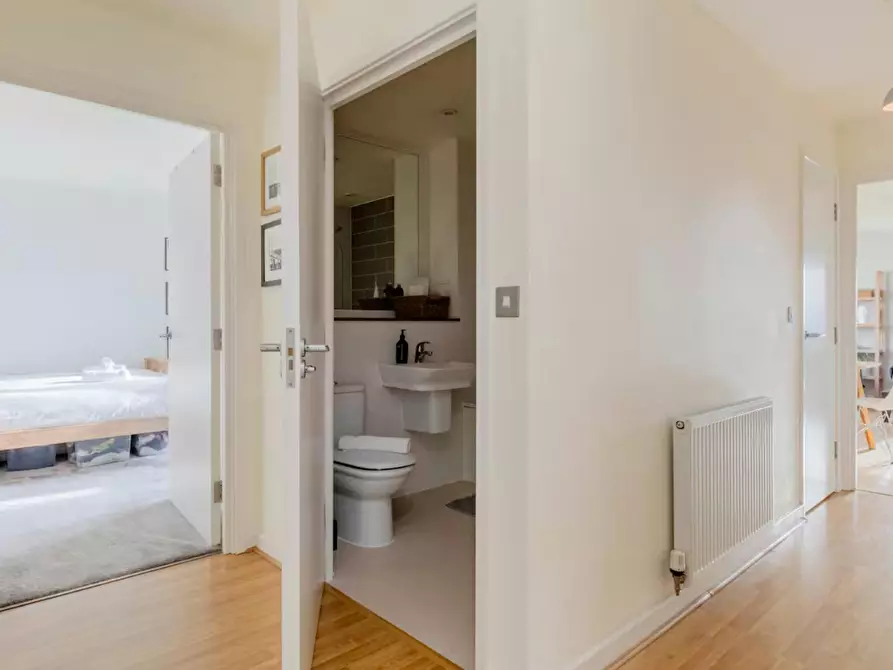Immagine 7 di Appartamento in affitto  in Wager Street a Poplar