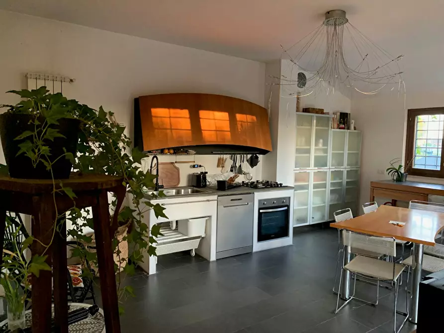 Immagine 2 di Appartamento in affitto  in Via Sisto Scaglia a Roma