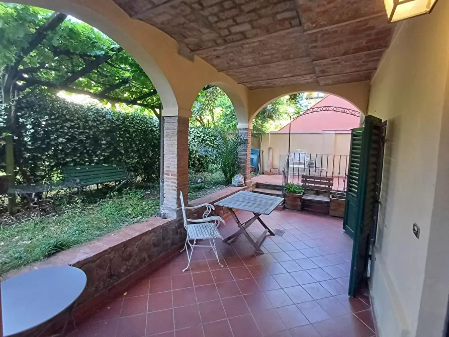 Immagine 1 di Appartamento in affitto  in Via Guido Guinizzelli a Firenze