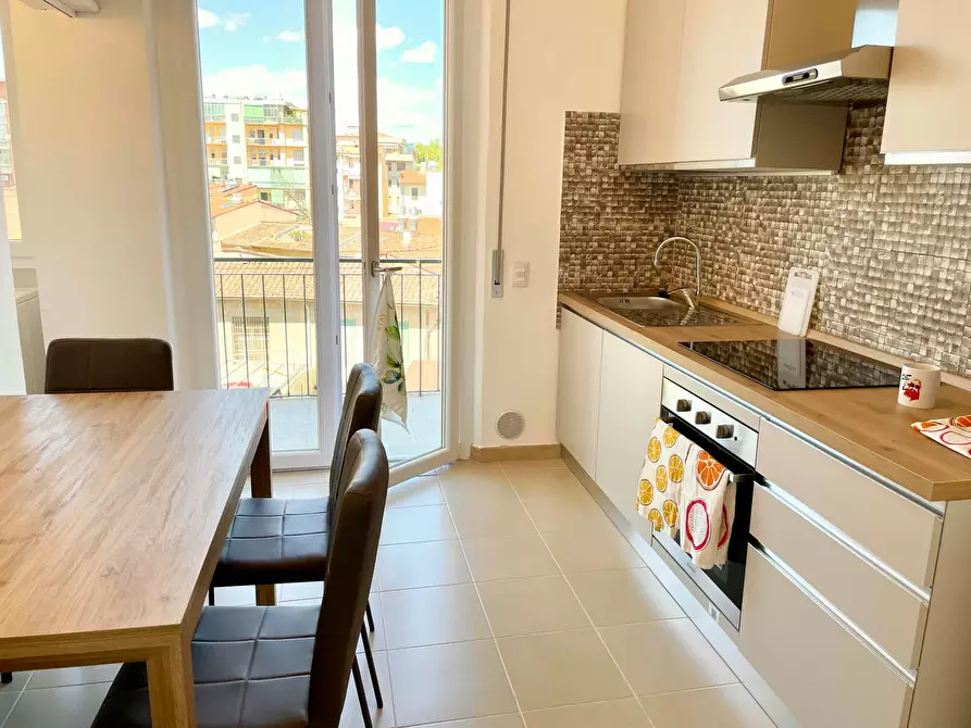 Immagine 10 di Camera in affitto  in Via Quintino Sella a Firenze