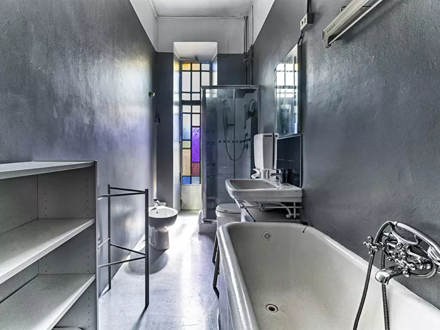 Immagine 7 di Camera in affitto  in Corso Svizzera a Torino