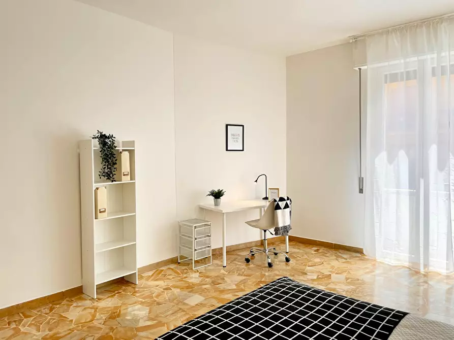 Immagine 8 di Camera in affitto  in Via Quintino Sella a Firenze