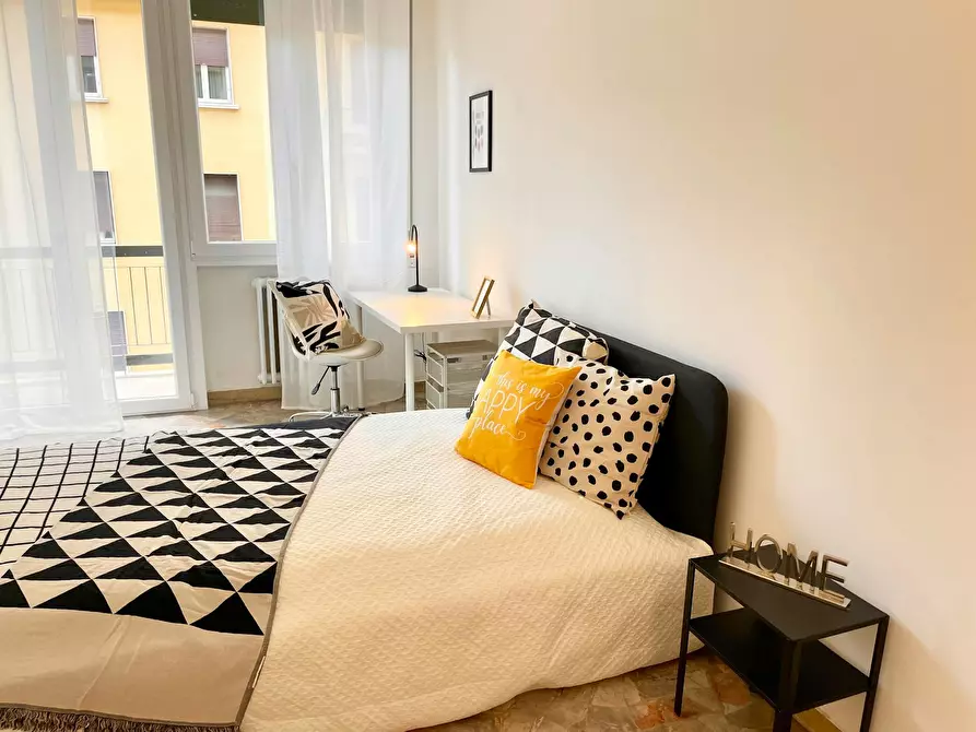 Immagine 8 di Camera in affitto  in Via Quintino Sella a Firenze