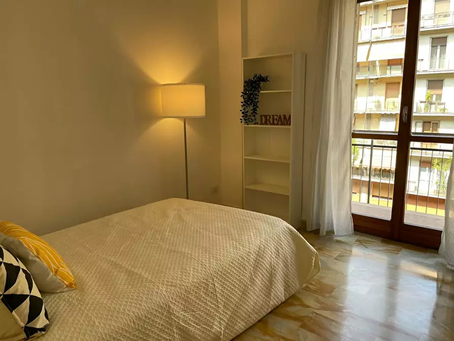 Immagine 4 di Camera in affitto  in Via Caduti di Cefalonia a Firenze