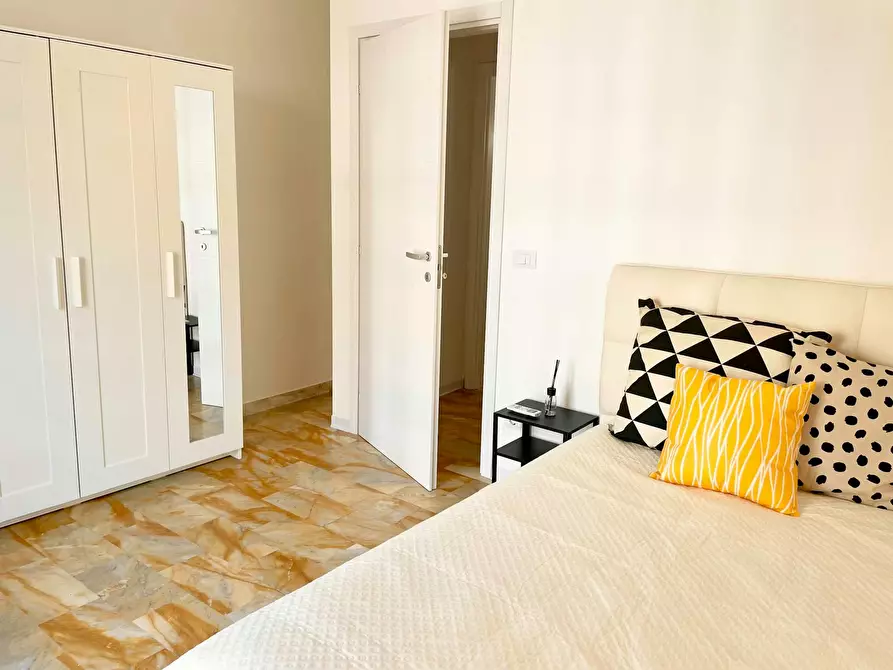 Immagine 3 di Camera in affitto  in Via Caduti di Cefalonia a Firenze