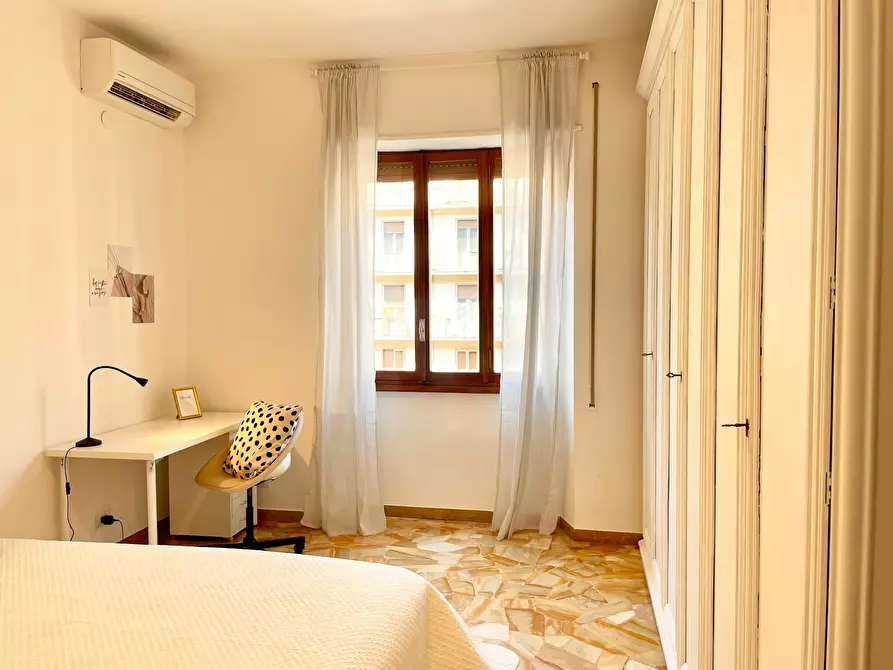 Immagine 9 di Camera in affitto  in Via Caduti di Cefalonia a Firenze