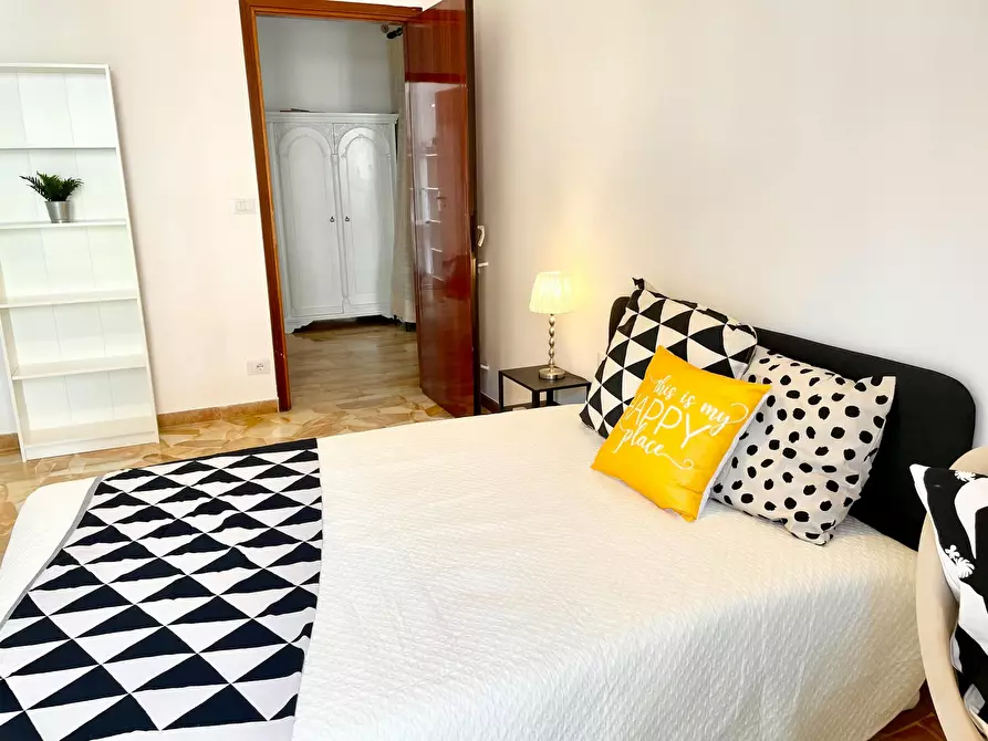 Immagine 4 di Camera in affitto  in Via Caduti di Cefalonia a Firenze