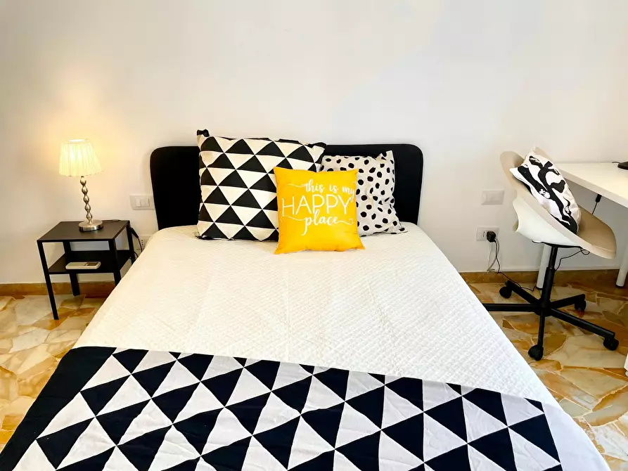 Immagine 9 di Camera in affitto  in Via Caduti di Cefalonia a Firenze