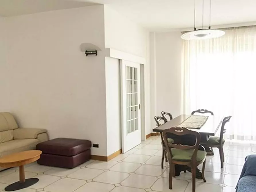 Immagine 4 di Appartamento in affitto  in Piazza Ragusa a Roma