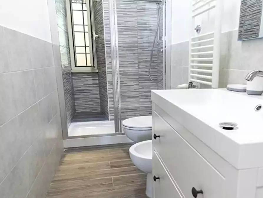 Immagine 2 di Appartamento in affitto  in Via Girolamo Benzoni a Roma