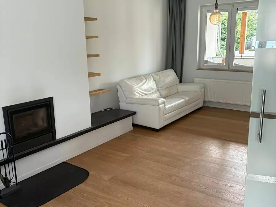 Immagine 1 di Casa indipendente in affitto  in Bosstraat a Drogenbos