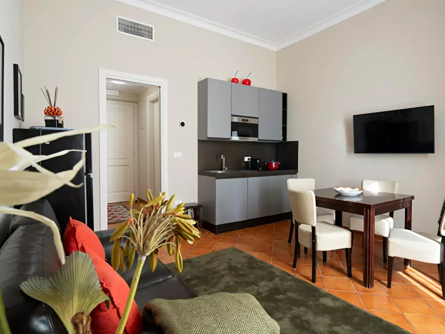 Immagine 1 di Appartamento in affitto  in Via Cavour a Roma