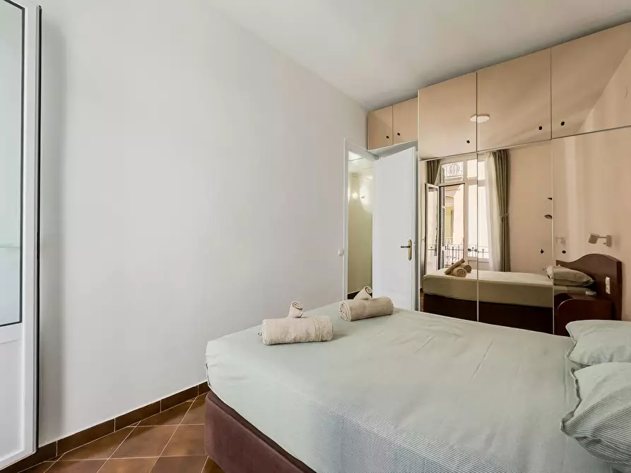 Immagine 5 di Appartamento in affitto  in Carrer de la Llibertat a Barcelona