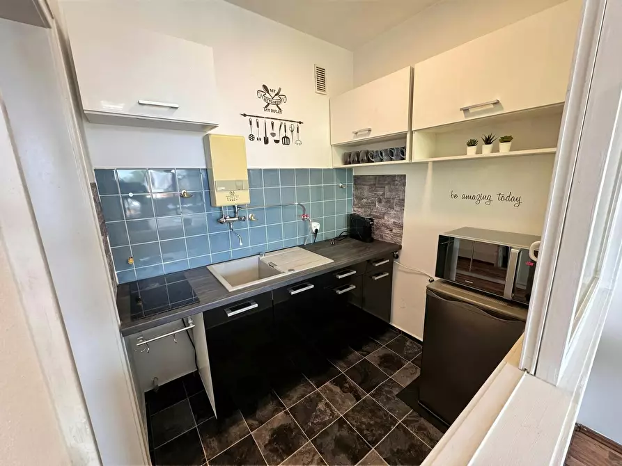 Immagine 10 di Appartamento in affitto  in Dorfbroicher Straße a Mönchengladbach